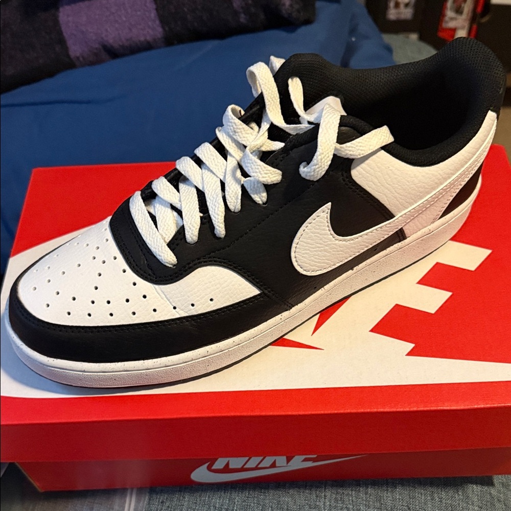 Nike Men's Night Court Vision Lo